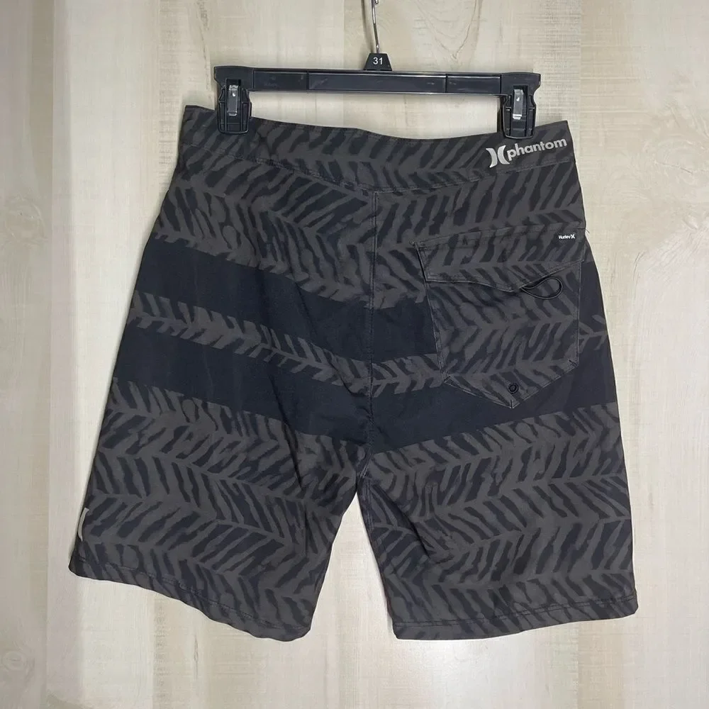 Hurley black and gray swim trunks board shorts,‎ size 28